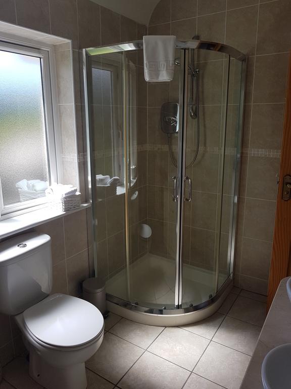 Greenlawn Lodge リスドゥーンバーナ エクステリア 写真