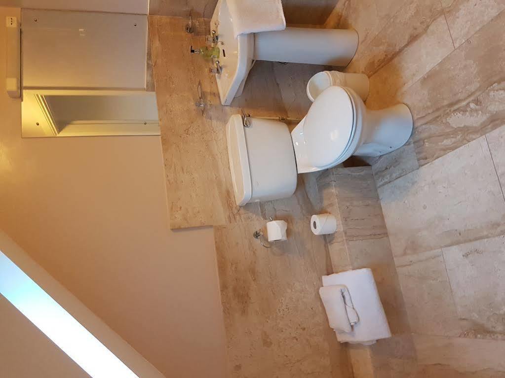 Greenlawn Lodge リスドゥーンバーナ エクステリア 写真